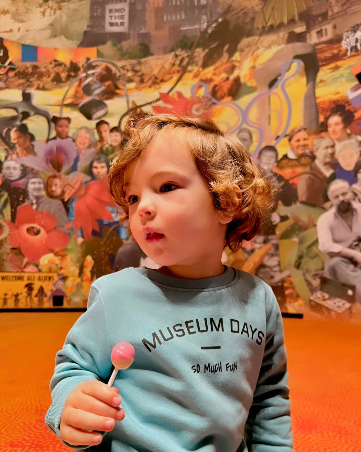 MUSEUM DAYS SO MUCH FUN - Baby and Kids Sweatshirt