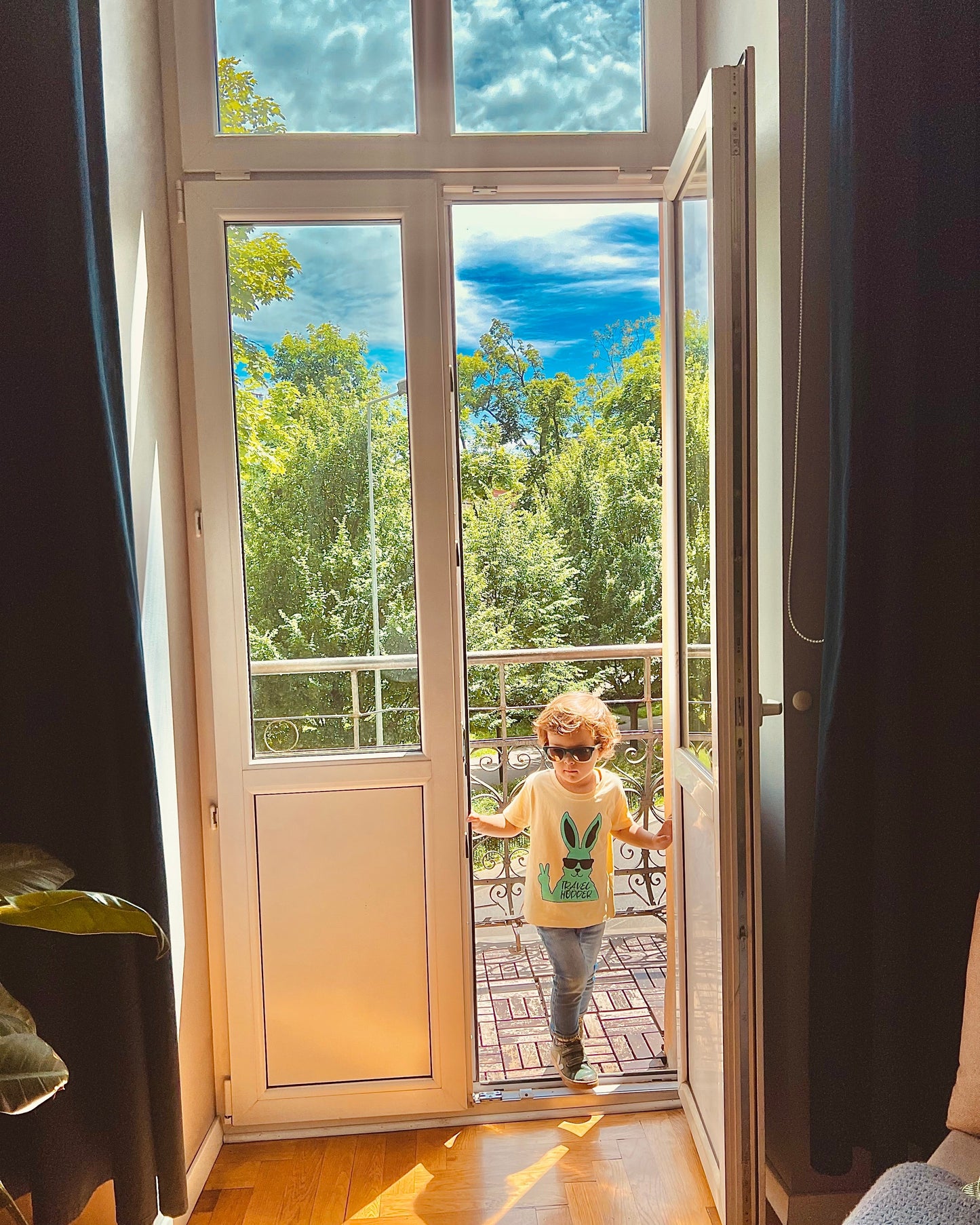 TRAVEL HOPPER- Baby and Kids Short Sleeve T Shirt - Little Mate Adventures